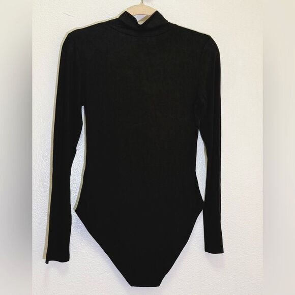 MANGOPOP - Black Long Sleeve Bodysuit - Women's size L NWT! - Picture 3 of 8
